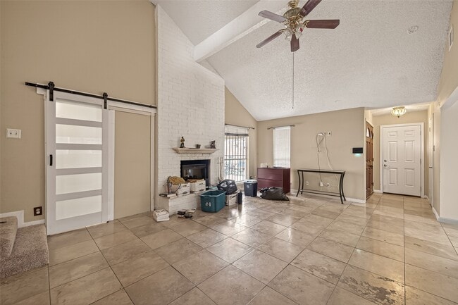 Building Photo - 11331 Oakcenter Dr