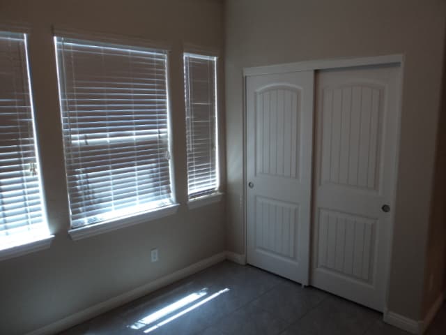 Building Photo - 269 Prestwick Ct