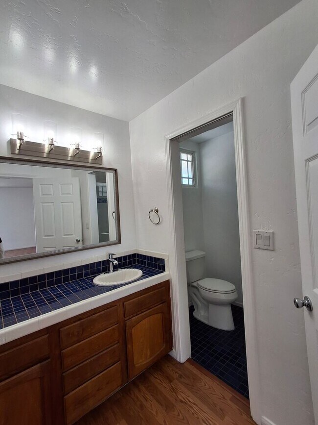Building Photo - Amazing 4-Bedroom Home w/ Views!