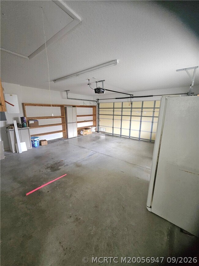 Building Photo - 11208 SW Pembroke Dr