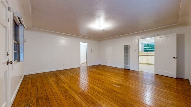 Building Photo - PURE Property Management -  Charming 2BR/1...