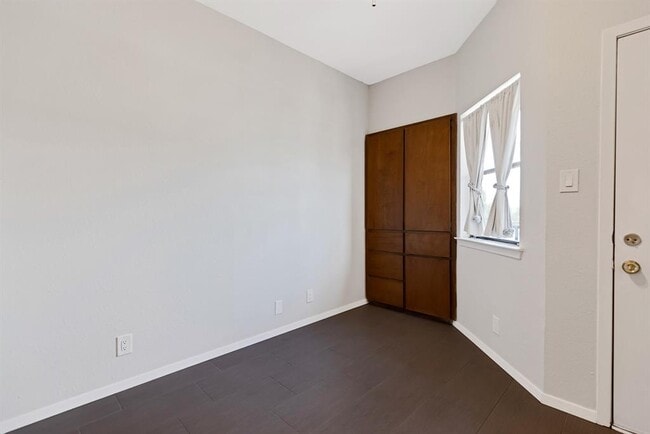 Building Photo - 3316 Guadalupe St