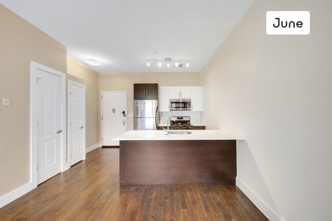 Building Photo - 59 Hawthorne Street