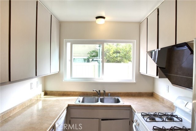 Building Photo - 13422 Village Dr