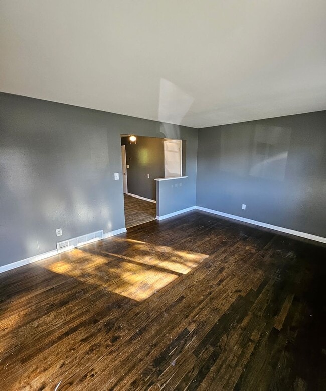Building Photo - Beautiful Mission Duplex — Hardwood Floors...