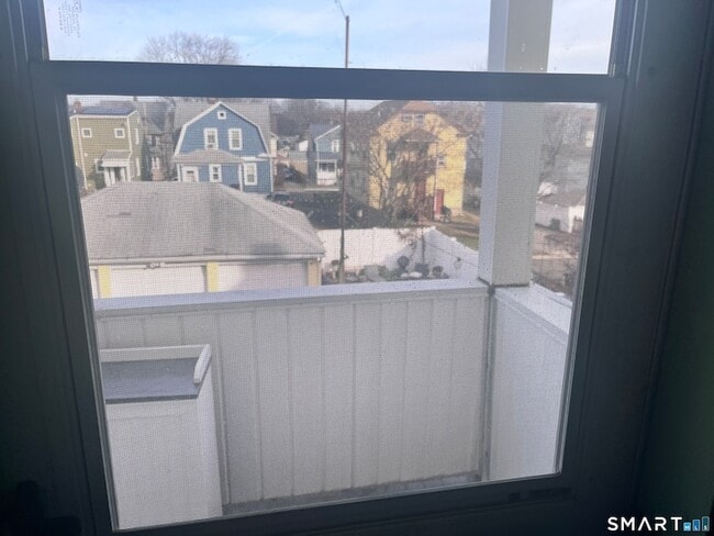 Building Photo - 460 Anson St