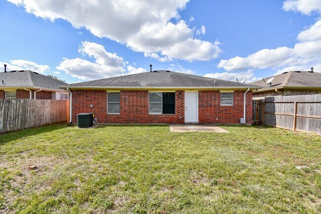 Building Photo - 12727 Rockford Dr