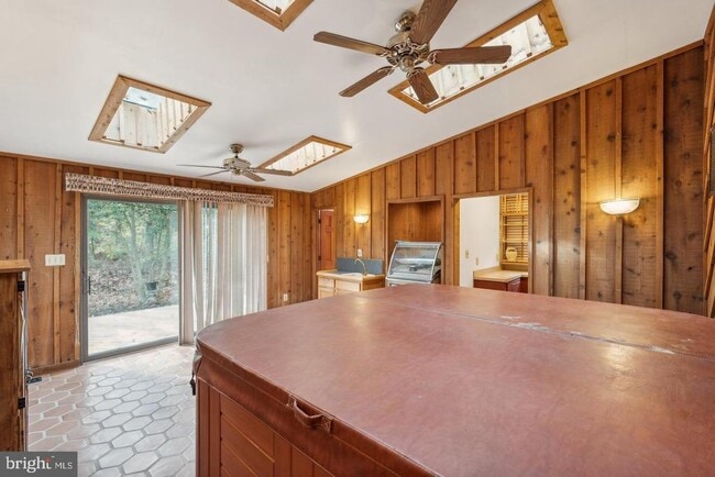 Building Photo - 205 Confederate Cir