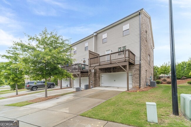 Building Photo - 2252 Talmai Dr