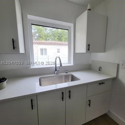 Building Photo - 210 SW 30th Ct