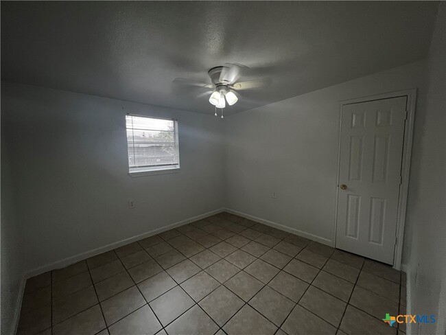 Building Photo - 1011 Hackberry St