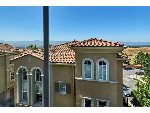 Building Photo - 2982 Larciano St