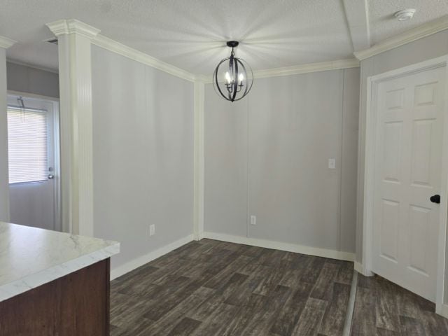 Building Photo - 323 Elm Ln