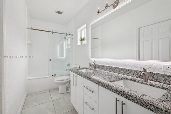 Building Photo - 7754 NW 201st Terrace