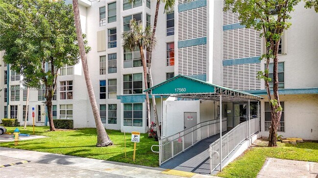 Building Photo - 17560 Atlantic Blvd