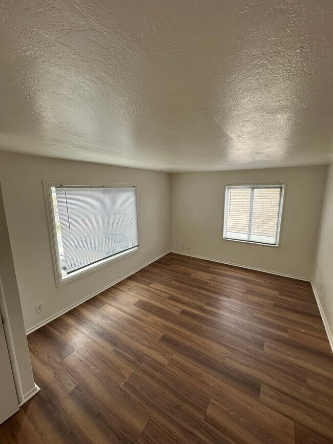 Building Photo - 2019 167th Ave