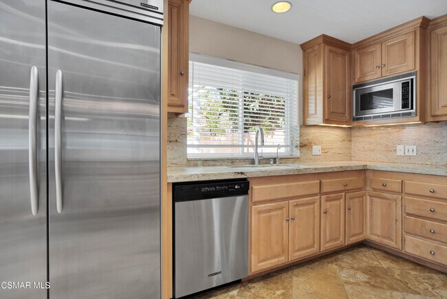 Building Photo - 4539 Mammoth Ave