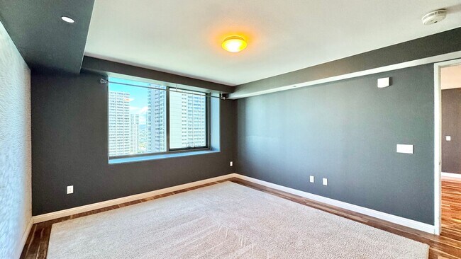 Building Photo - 2 BEDROOM CONDO UNIT IN CONVENIENT DOWNTOWN HONOLULU - CAPITOL PLACE