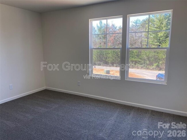 Building Photo - 1662 Nicholas Way