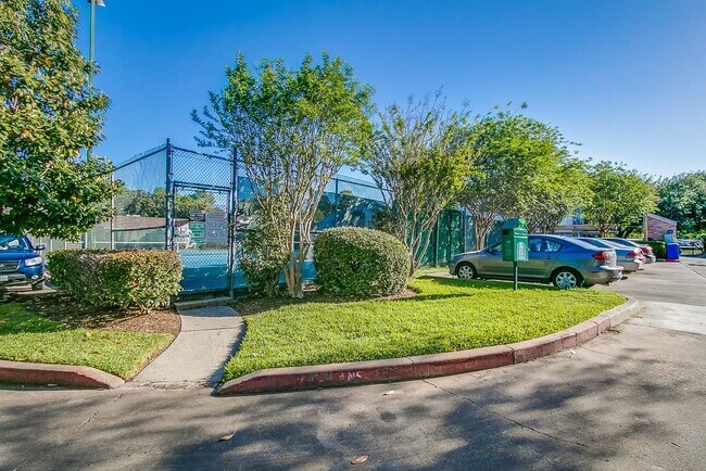 Building Photo - 7950 N Stadium Dr