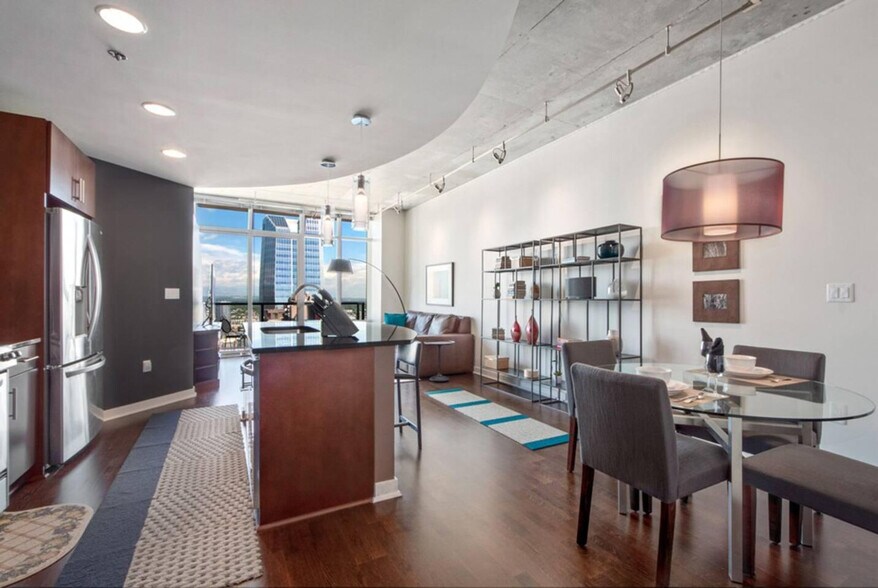 Building Photo - 1515 Champa St