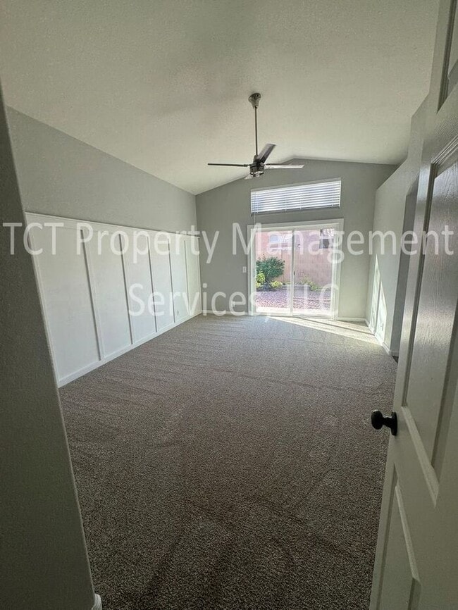 Building Photo - Tastefully Updated Home in Great Chandler Location