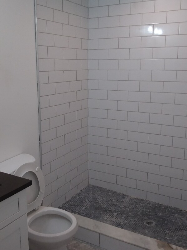 Building Photo - 260 St George St