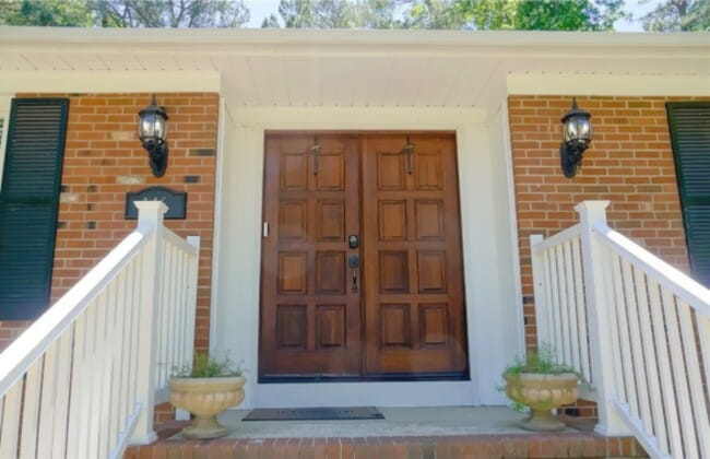 Primary Photo - 146 Lofton Dr