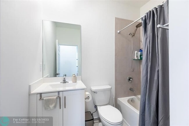 Building Photo - 4637 Caspian Way