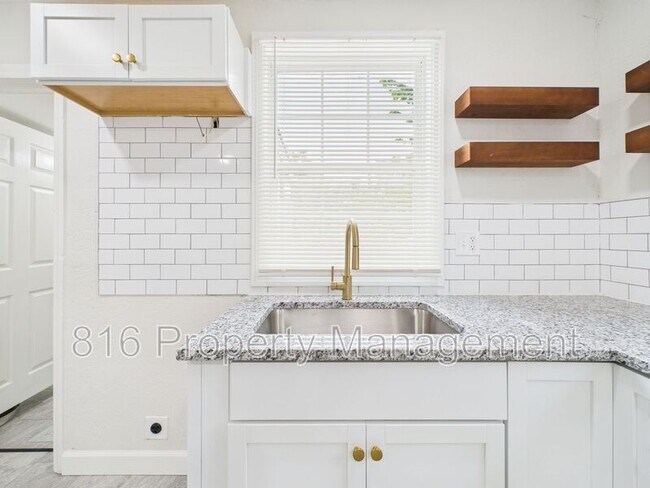 Building Photo - 8404 E 47th Terrace