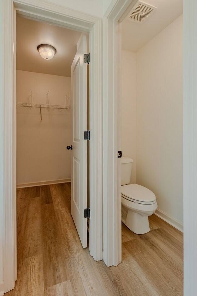 Building Photo - 115 Cypress Pl