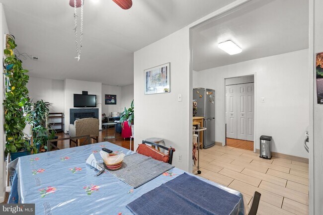 Building Photo - 7244 Donnell Pl