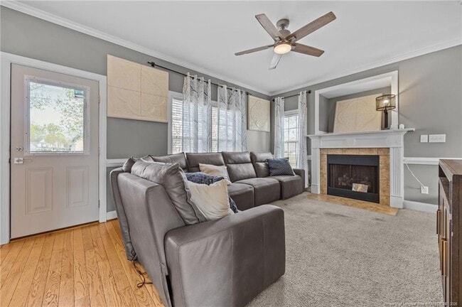 Building Photo - 3825 Barnsdale Dr