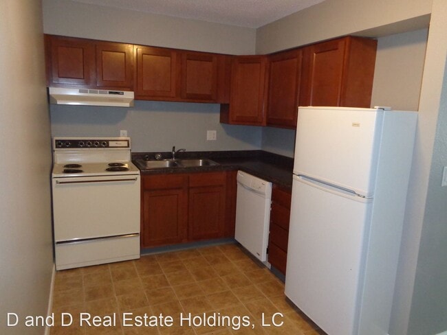 Building Photo - 285 Robins Rd