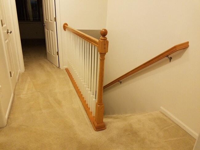 Building Photo - 1151 NE 7th Ln