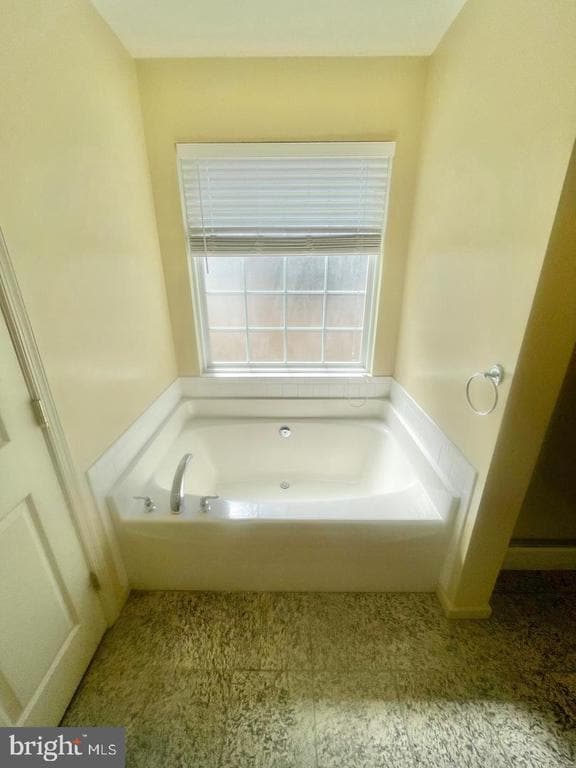 Building Photo - 711 Yorktown Blvd