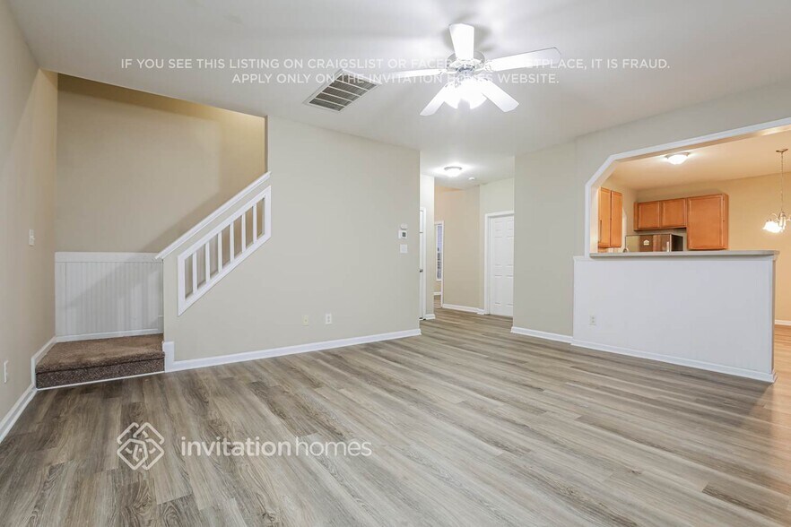 Building Photo - 7807 Green Mill Dr