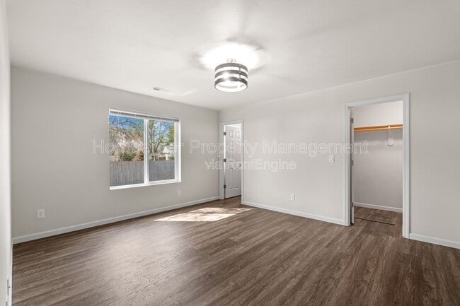 Building Photo - 14420 E Heroy Ln