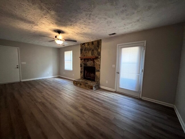Building Photo - 2508 Lull Water Dr