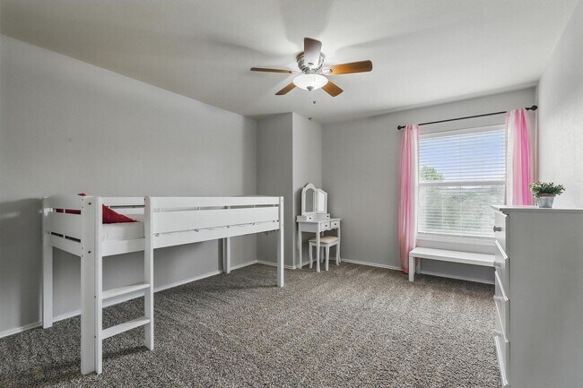 Building Photo - 12629 Shady Cedar Dr