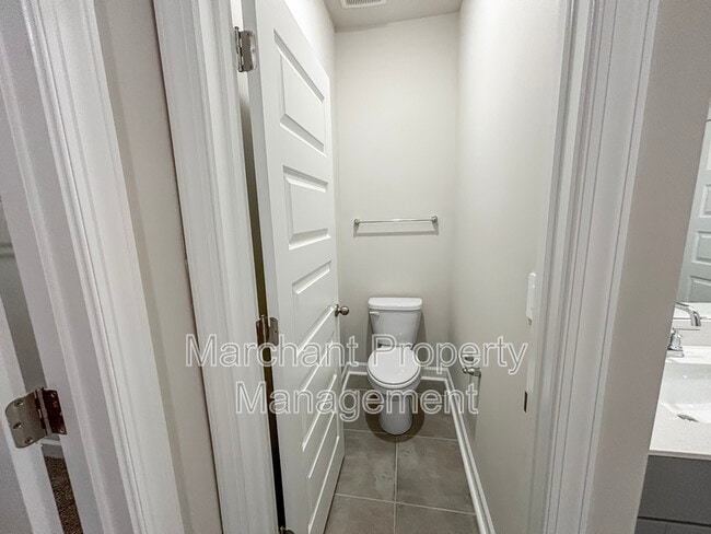 Building Photo - 760 Penfold Pt