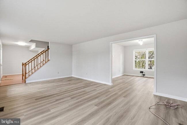 Building Photo - 9713 Waterline Dr