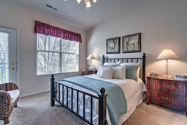 Building Photo - Fully Furnished Home. All Utilities Included!