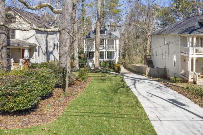 Building Photo - 3102 Alston Dr