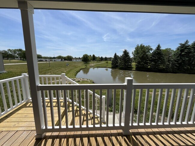 Building Photo - 5049 W Sawgrass Dr