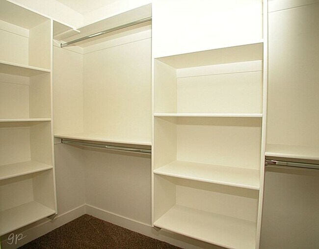 Building Photo - 3 Bedroom Tremonton Apartment Home