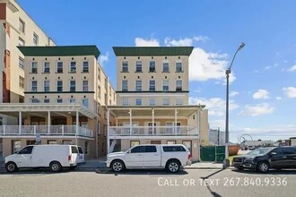 Building Photo - 133 St James Pl