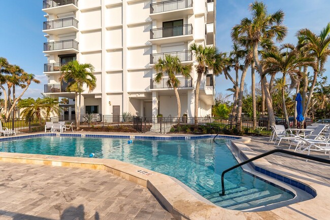 Building Photo - Siesta Key Luxury 2 Bed Condo with Gulf Views