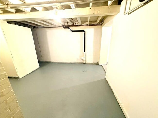 Building Photo - 3623 Brodhead Rd
