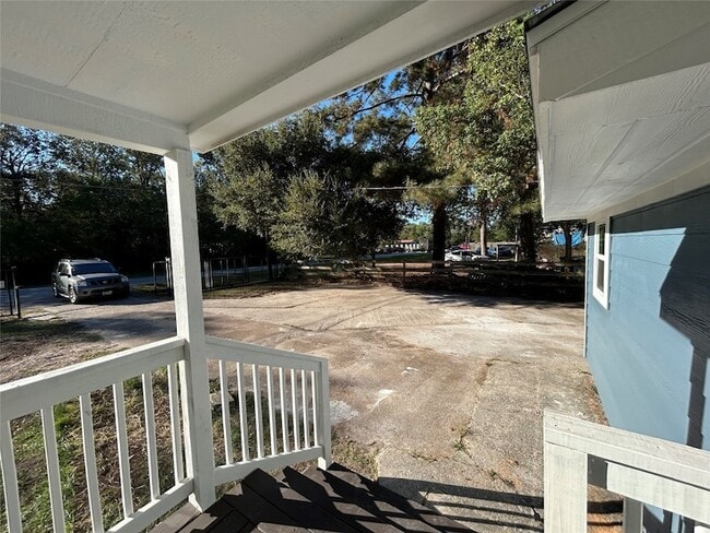 Building Photo - 21057 Live Oak St